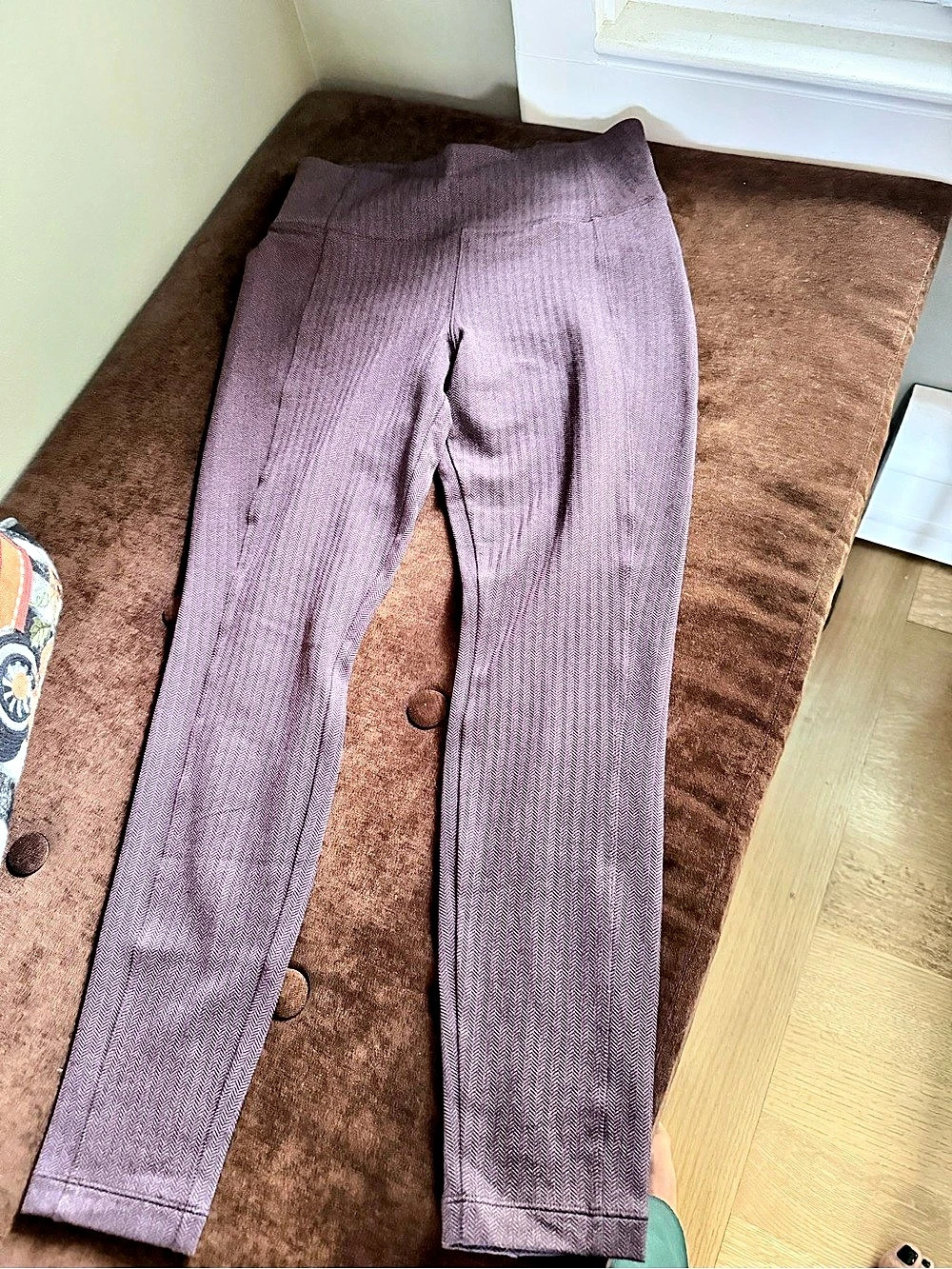 Purple Textured Leggings Like New